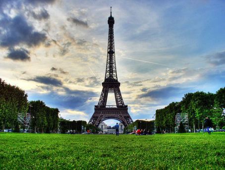 The Eiffel Tower, photo by Al Ianni under Creative Commons.
